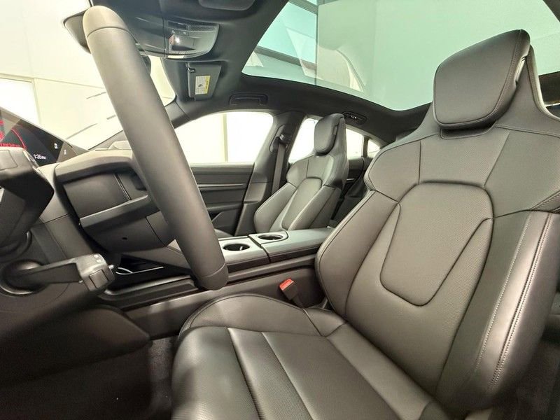 New 2025 Porsche Taycan AWD/4WD image 5