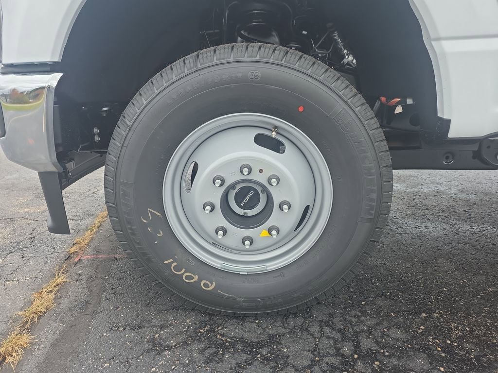 New 2026 Ford F350 XLT AWD/4WD image 23