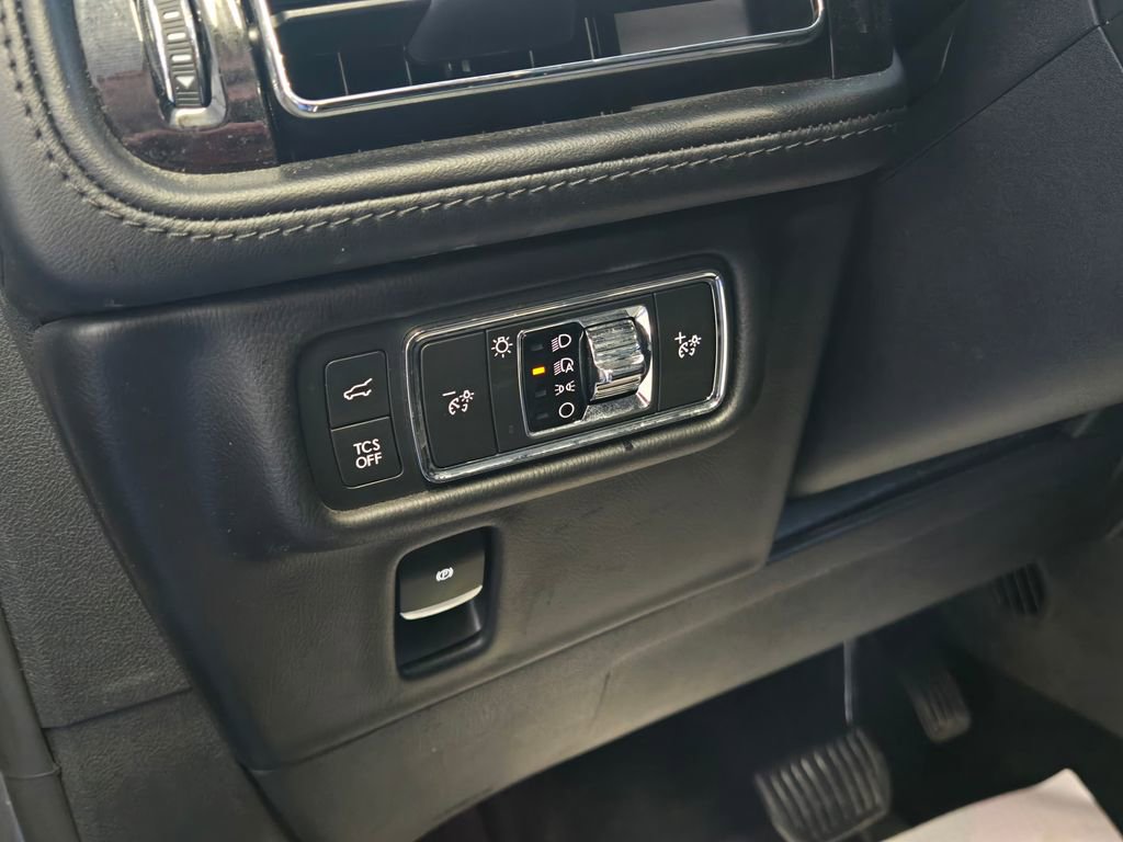 Used 2022 Lincoln Nautilus Reserve w/ Equipment Group 201A image 16