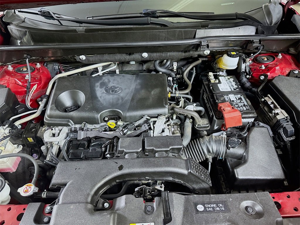 Used 2019 Toyota RAV4 XLE Premium image 9