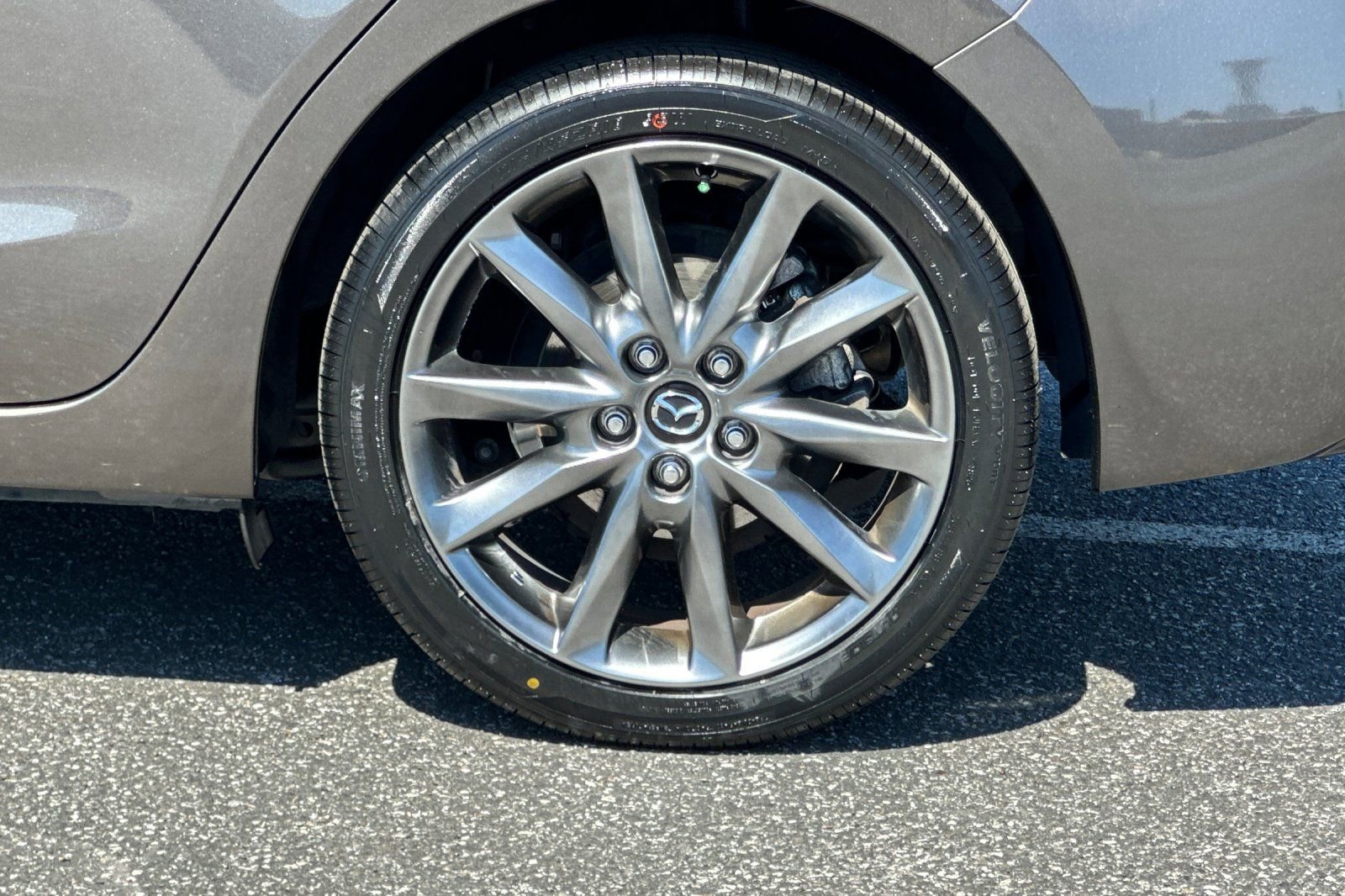 Used 2018 MAZDA MAZDA3 Touring image 27