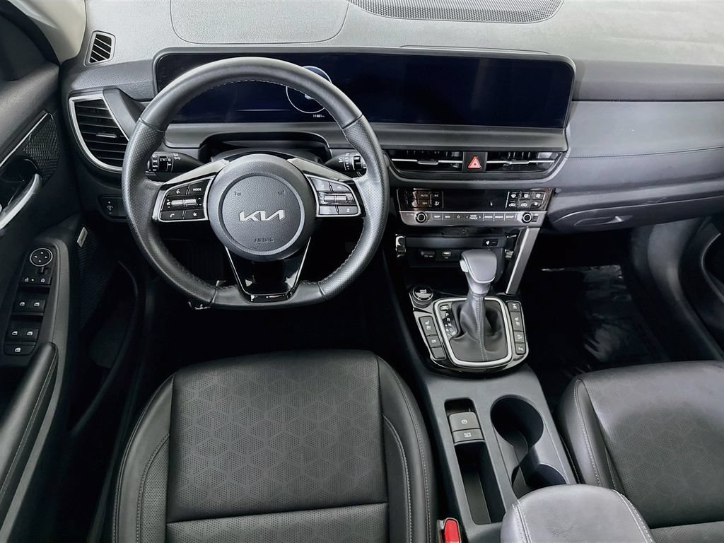 Used 2025 Kia Seltos SX w/ SX Sunroof Package AWD/4WD image 4