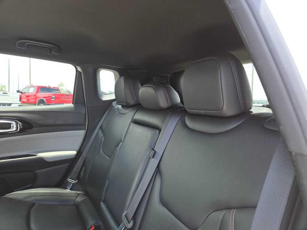 Used 2024 Jeep Compass Limited AWD/4WD image 22