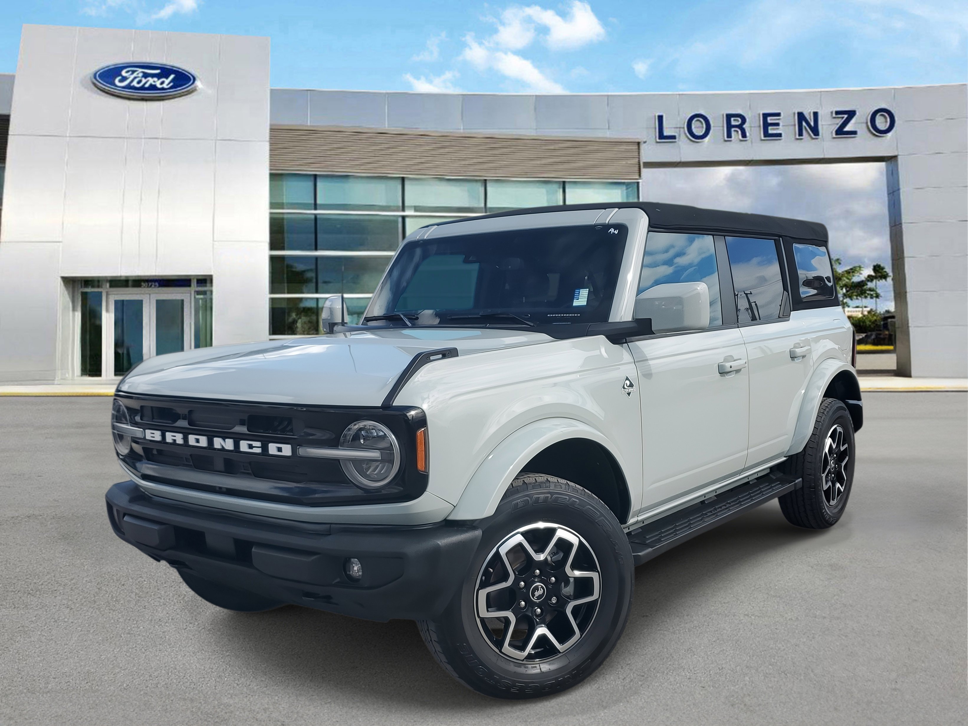 Used 2021 Ford Bronco Outer Banks image 1