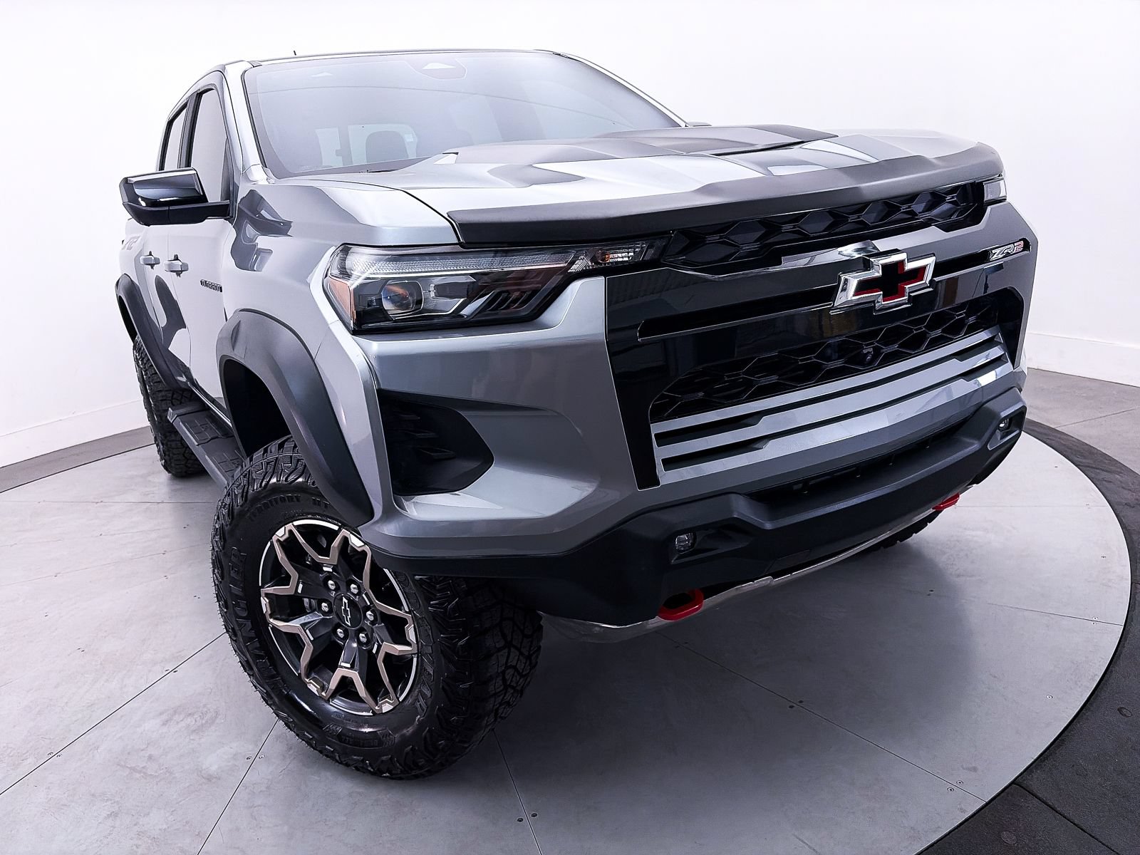 Used 2024 Chevrolet Colorado ZR2 w/ ZR2 Convenience Package III AWD/4WD image 10
