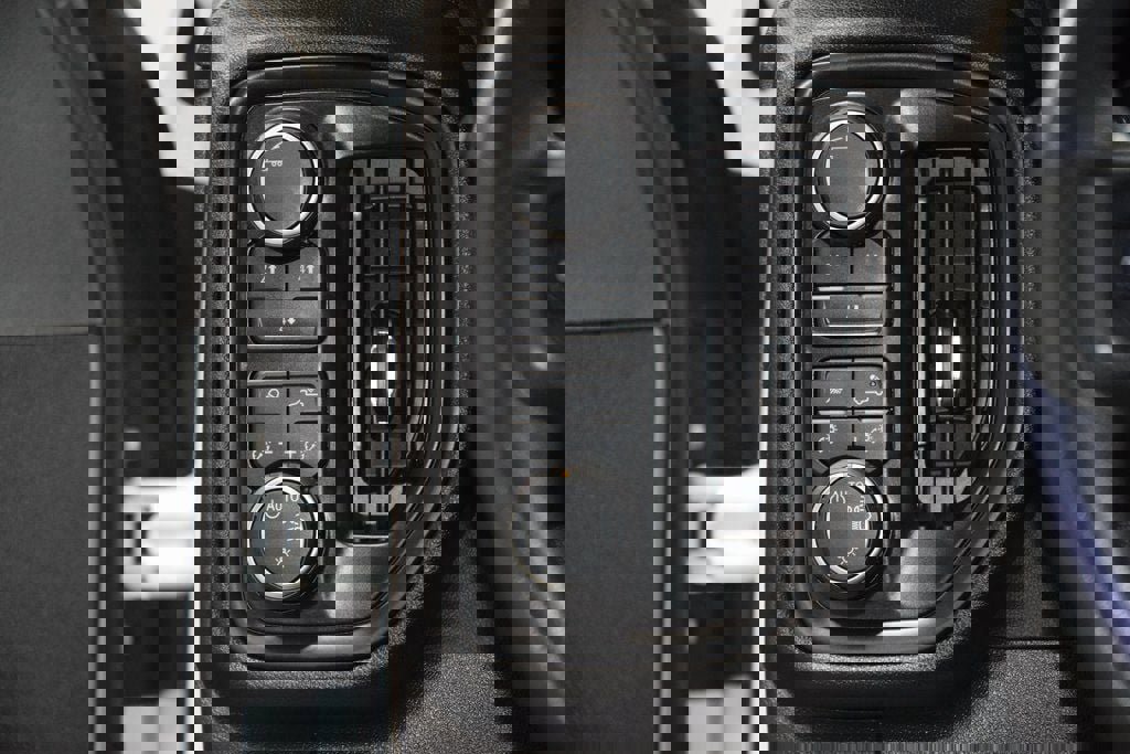 Used 2025 Chevrolet Silverado 3500 W/T w/ WT/CX Safety Package image 28