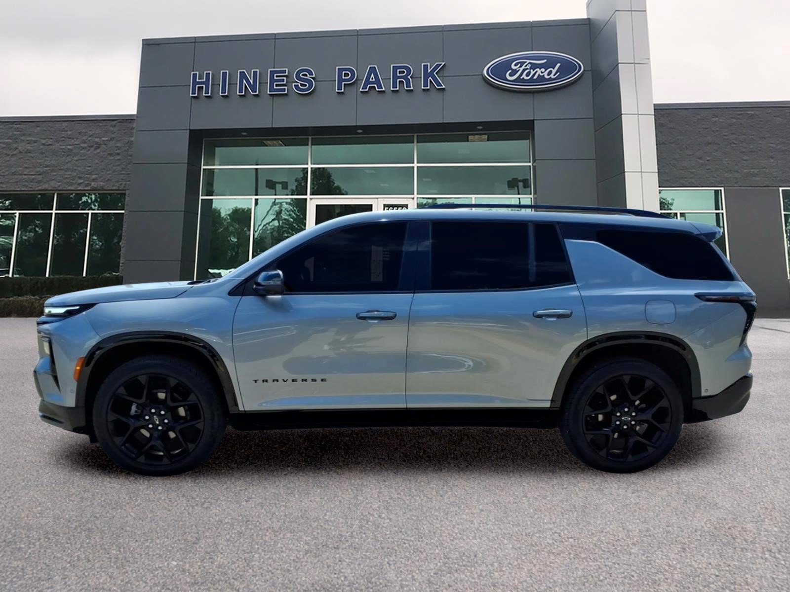 Used 2024 Chevrolet Traverse RS AWD/4WD image 4