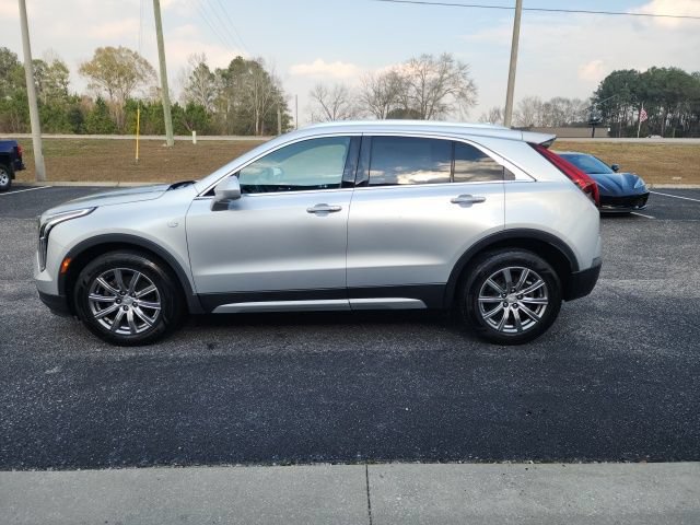 Used 2020 Cadillac XT4 Premium Luxury FWD image 2