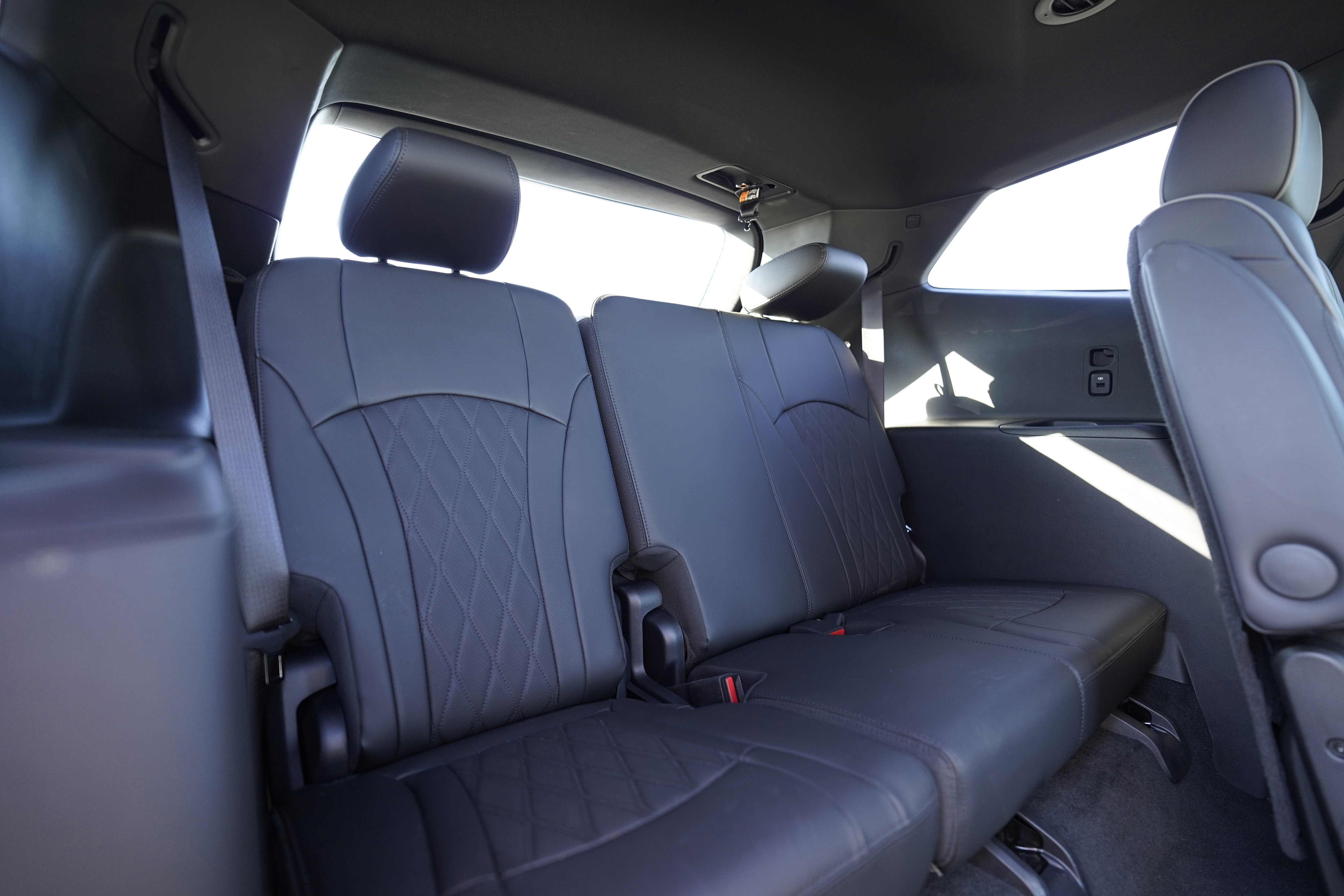 Used 2024 Buick Enclave Avenir w/ Avenir Technology Package image 15