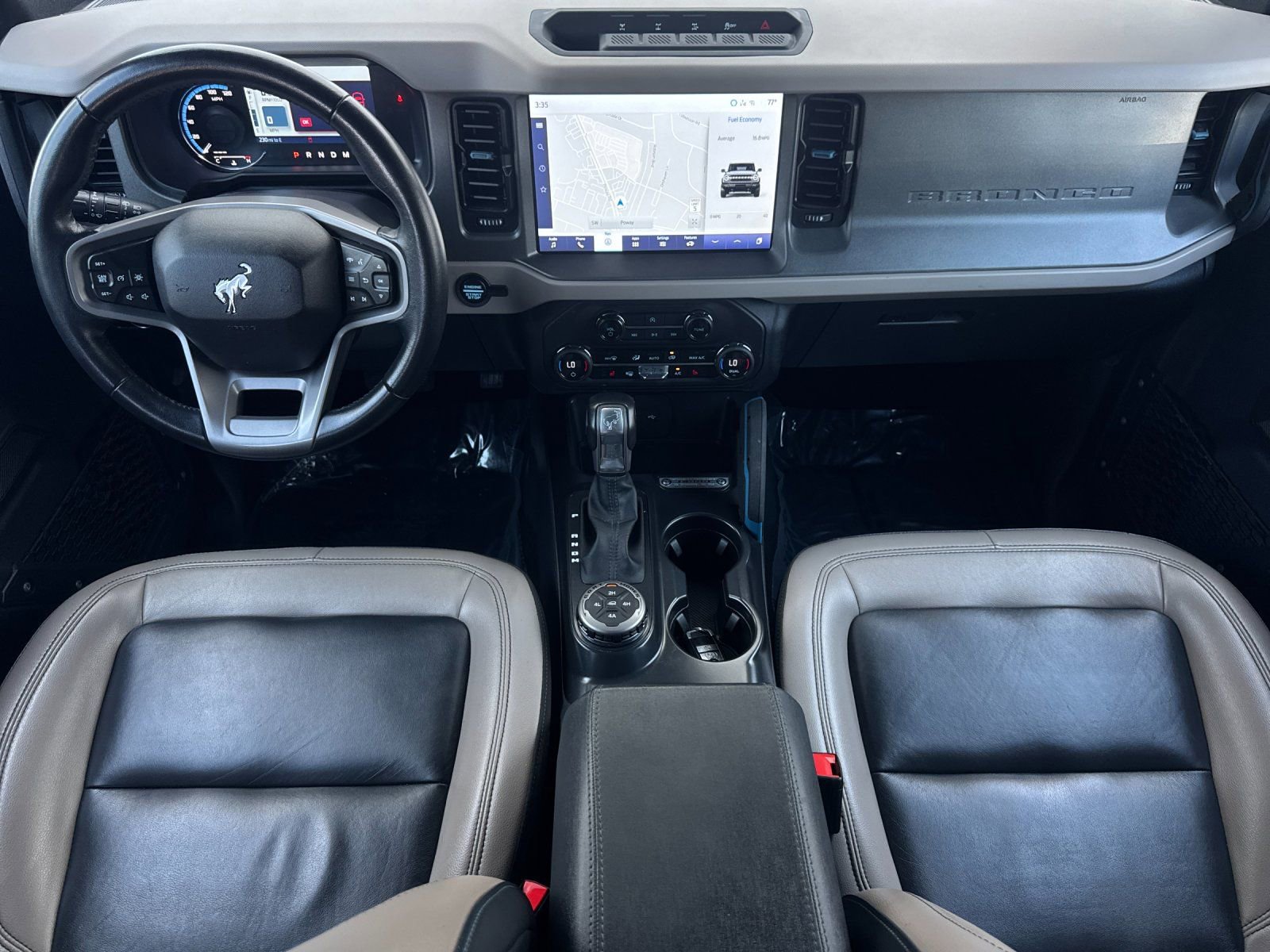 Used 2024 Ford Bronco Wildtrak AWD/4WD image 16