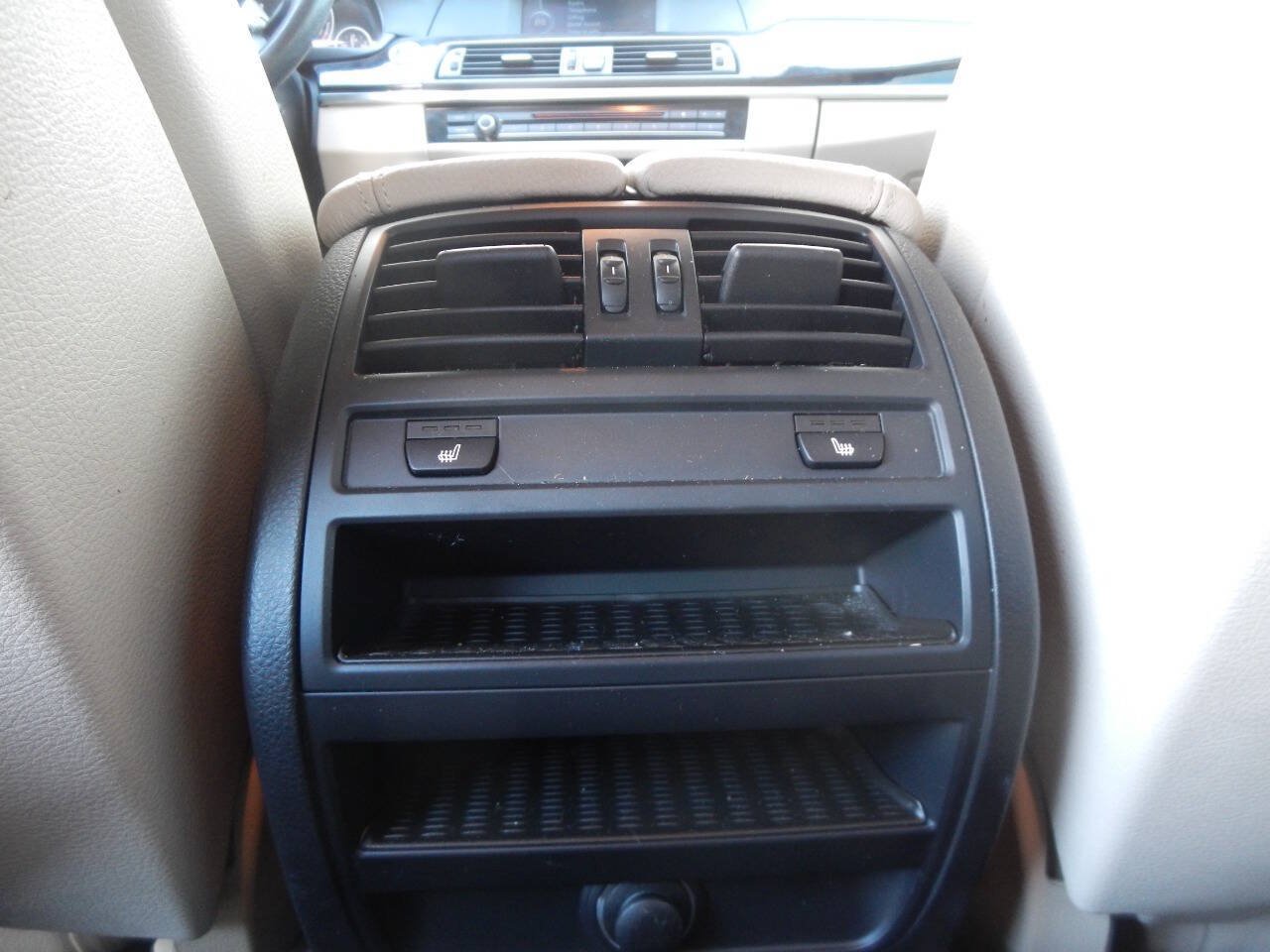 Used 2011 BMW 535i xDrive Sedan AWD/4WD image 32