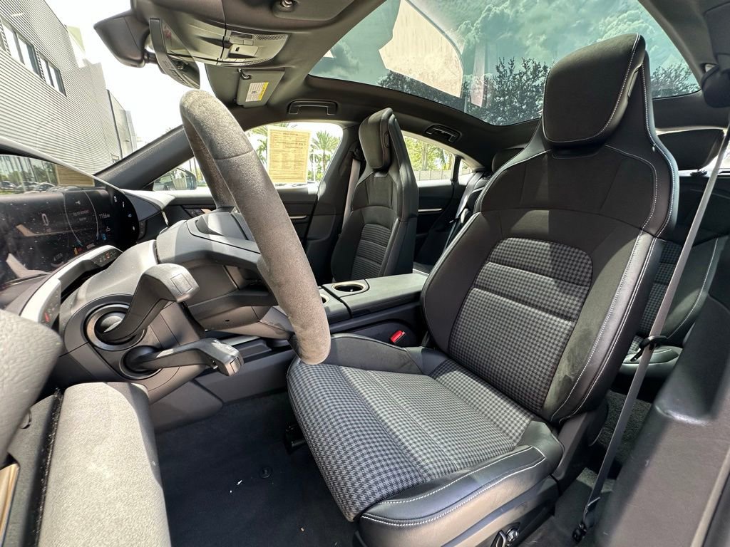 Certified 2025 Porsche Taycan 4S image 5