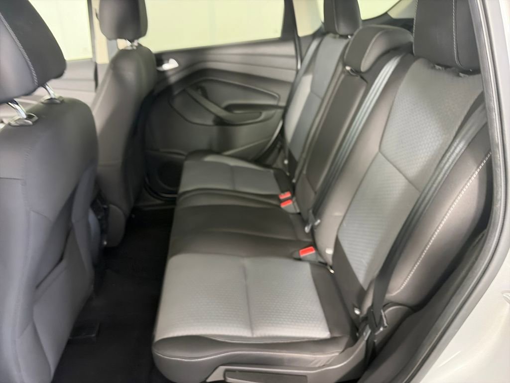 Used 2017 Ford Escape SE image 13