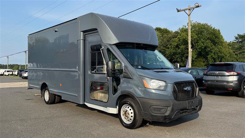 Used 2021 Ford Transit 350 DRW RWD image 4