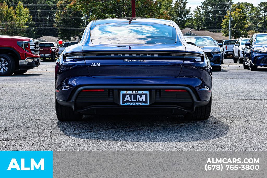 Used 2022 Porsche Taycan 4S image 11