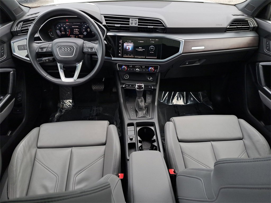 Used 2023 Audi Q3 2.0T Premium Plus w/ Premium Plus Package image 24