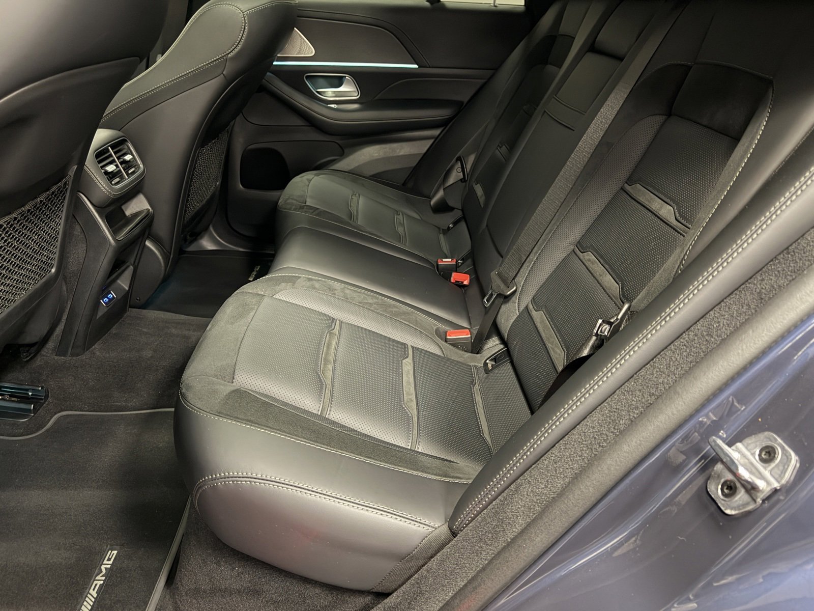 Used 2024 Mercedes-Benz GLE 53 AMG 4MATIC Coupe image 40