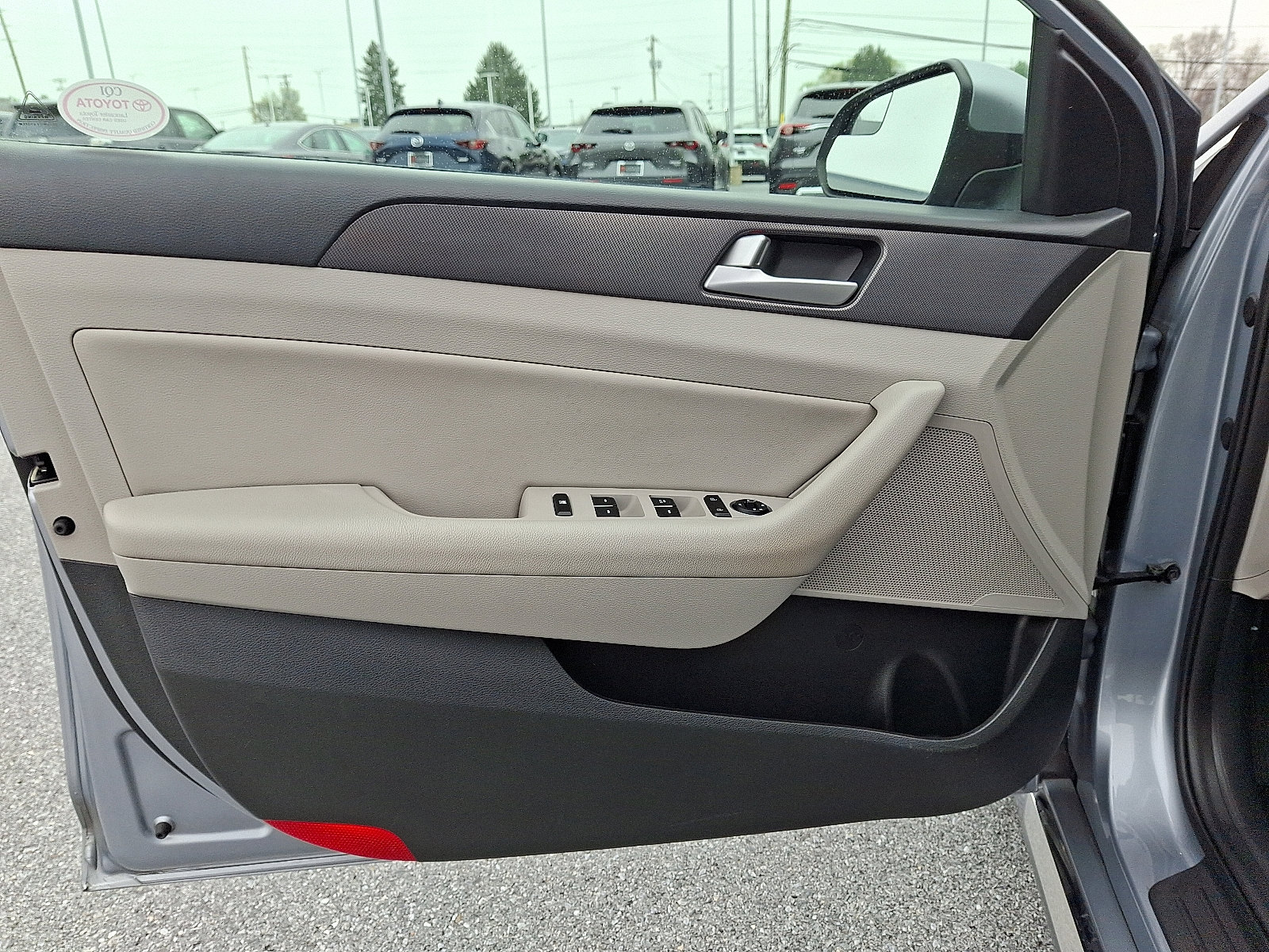 Used 2017 Hyundai Sonata Sport w/ Value Edition Package 02 image 14