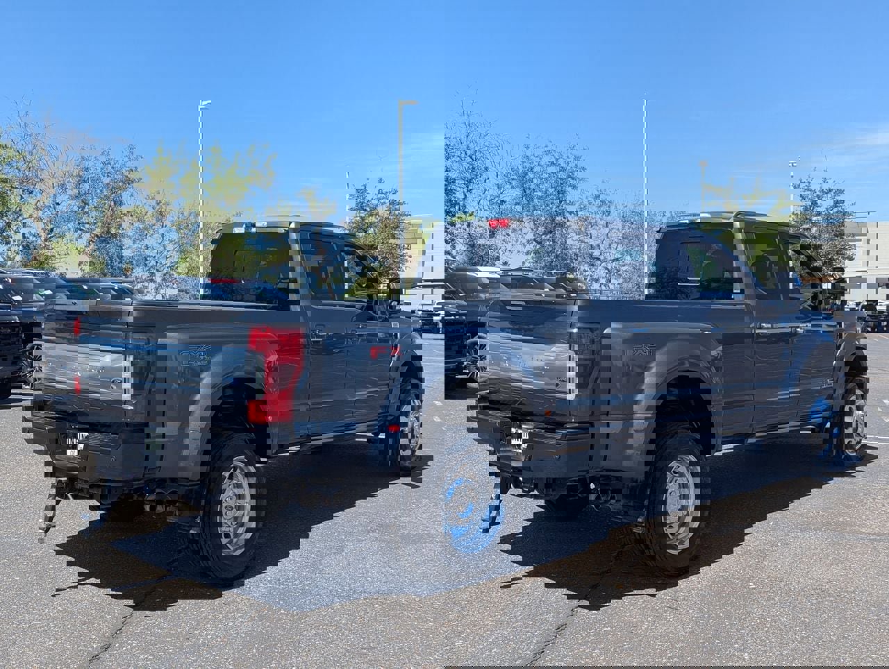 Used 2018 Ford F450 Platinum w/ Platinum Ultimate Package AWD/4WD image 8