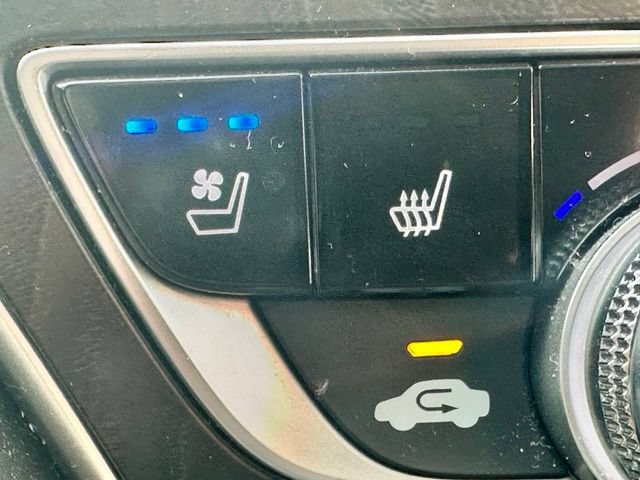 Used 2021 Honda Accord Touring image 14