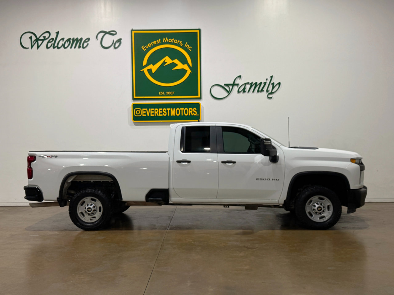 Used 2020 Chevrolet Silverado 2500 W/T w/ WT Fleet Convenience Package image 2