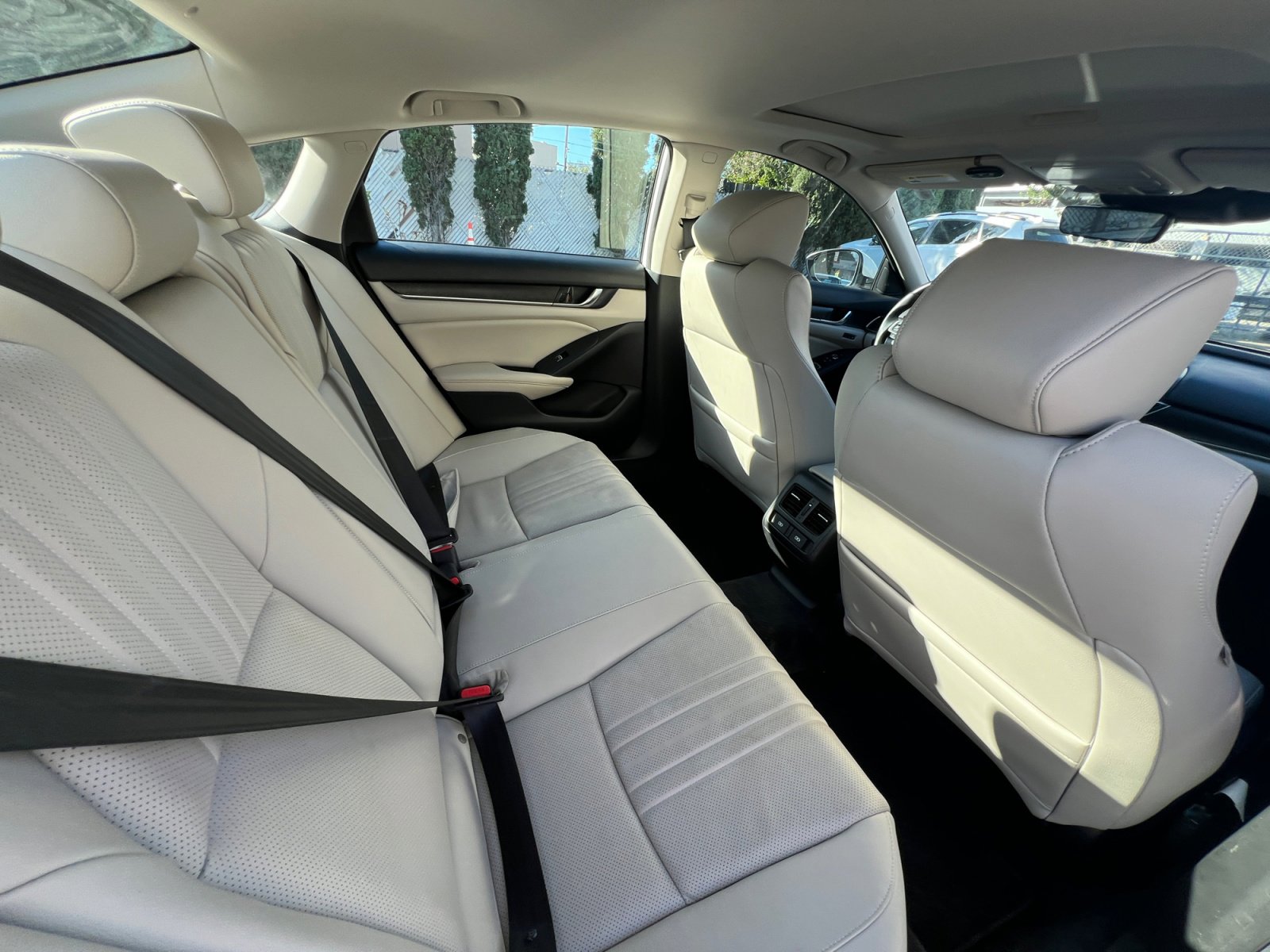 Used 2021 Honda Accord EX-L image 25