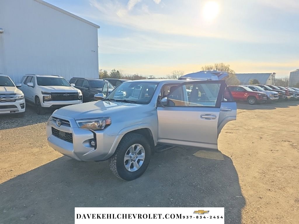 Used 2021 Toyota 4Runner SR5 image 27