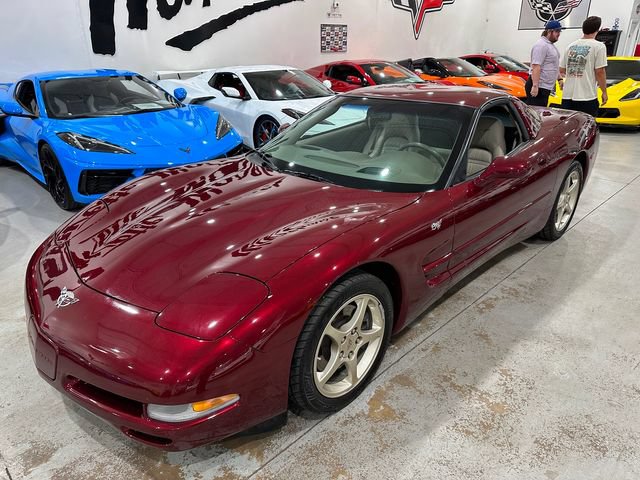 Used 2003 Chevrolet Corvette Coupe w/ Preferred Equipment Group RWD image 15