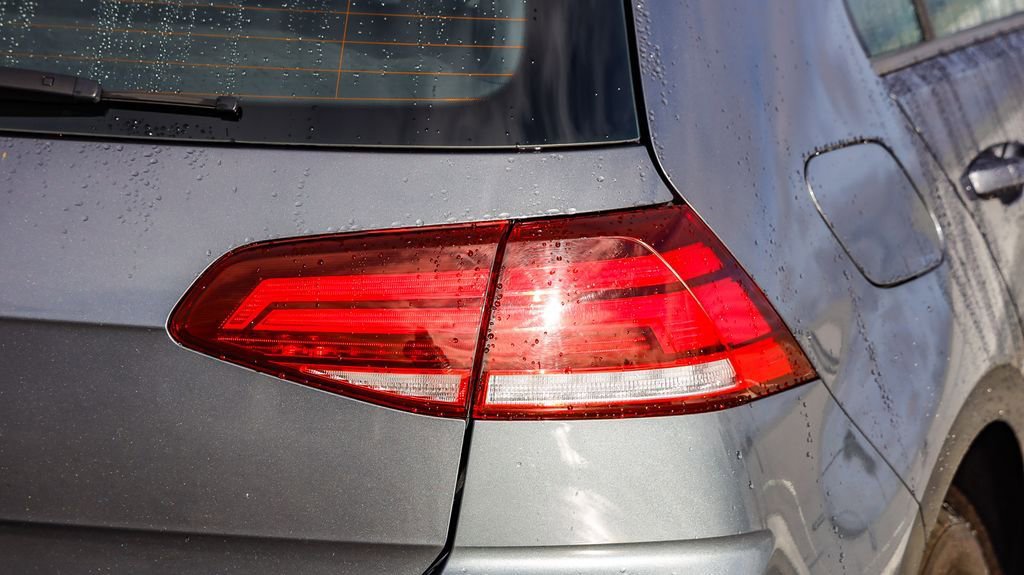 Used 2021 Volkswagen Golf 4-Door image 10