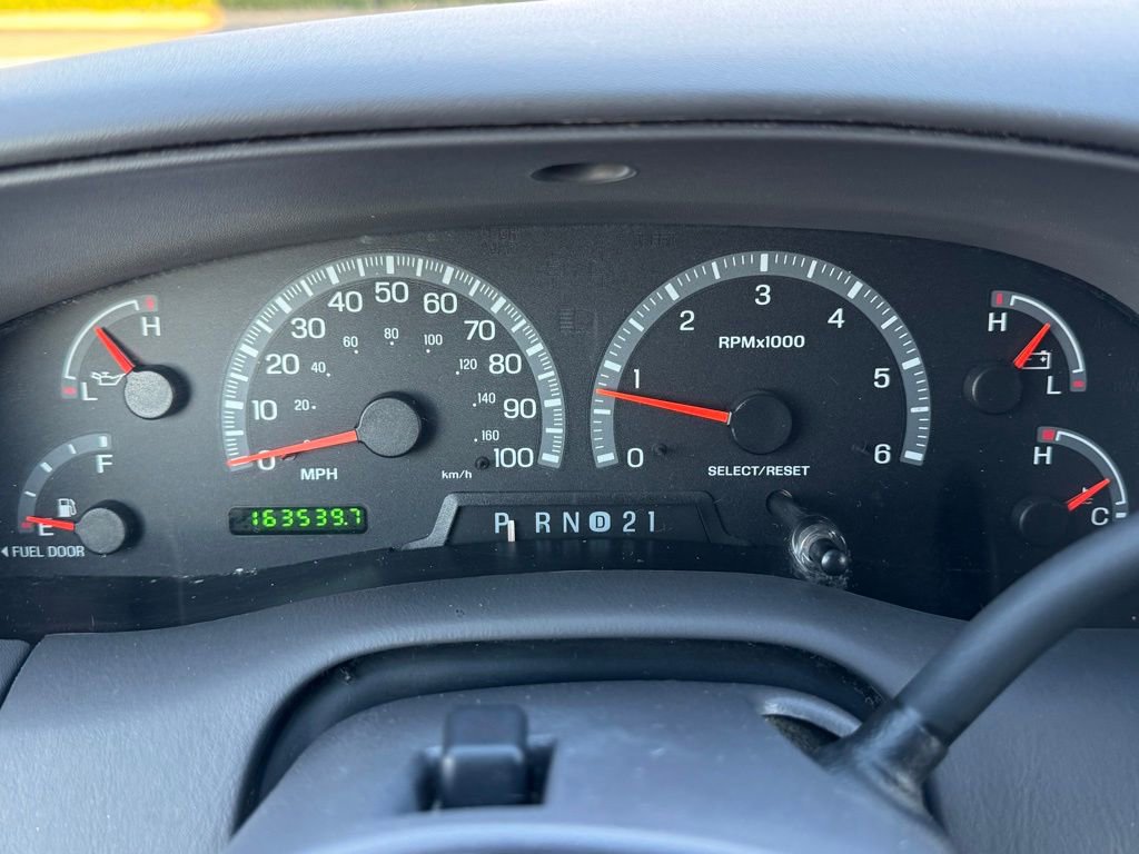 Used 2001 Ford F150 XLT image 12