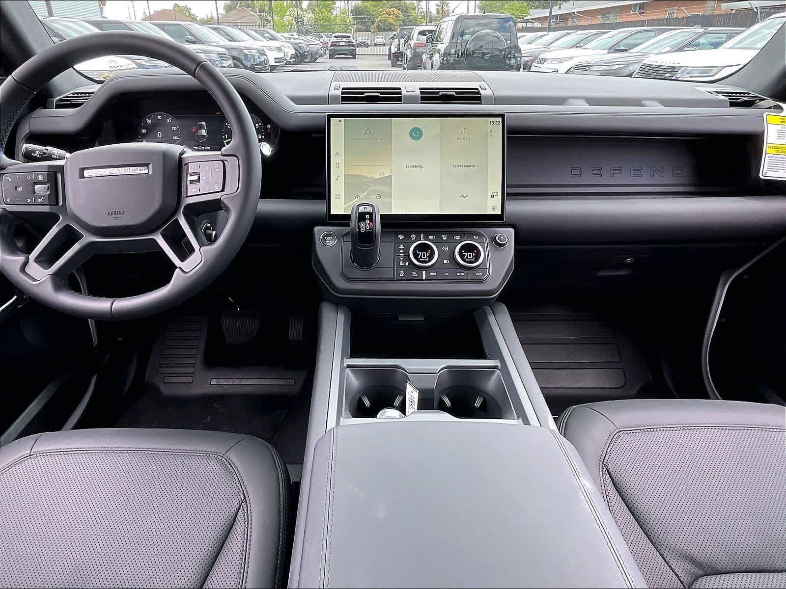 New 2026 Land Rover Defender 110 X-Dynamic SE AWD/4WD image 7