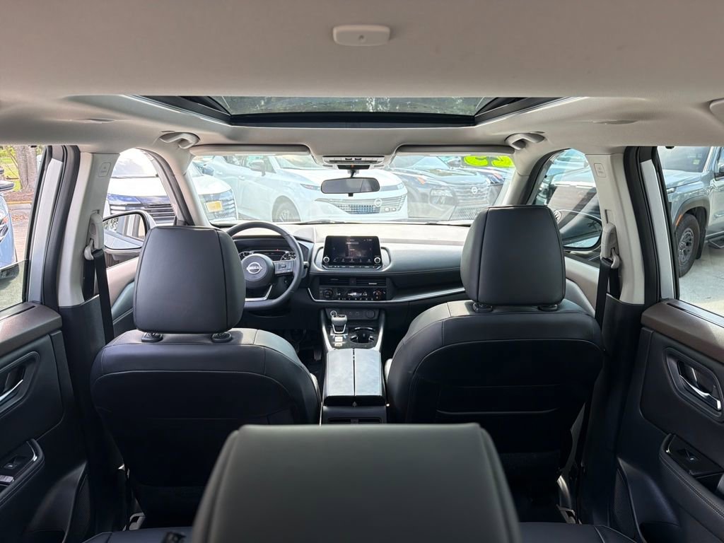 Used 2023 Nissan Rogue SV w/ SV Premium B Package image 36