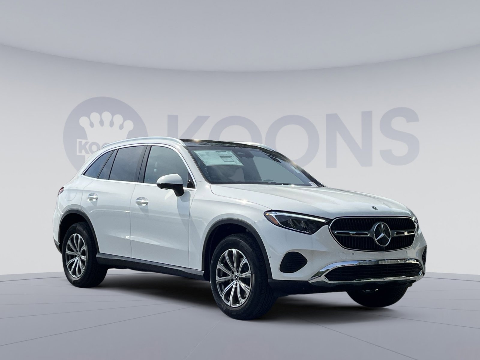 Certified 2025 Mercedes-Benz GLC 300 4MATIC image 8