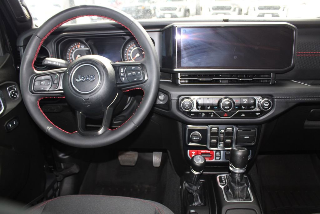 Used 2024 Jeep Gladiator Rubicon w/ Convenience Group image 2