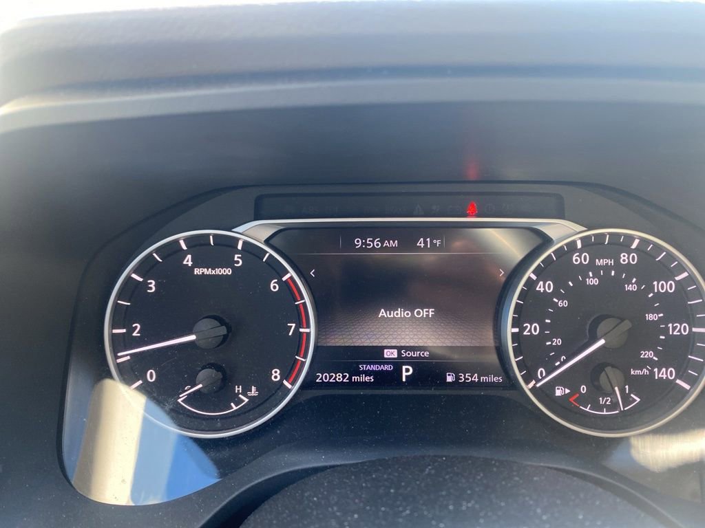 Used 2023 Nissan Rogue SV image 18