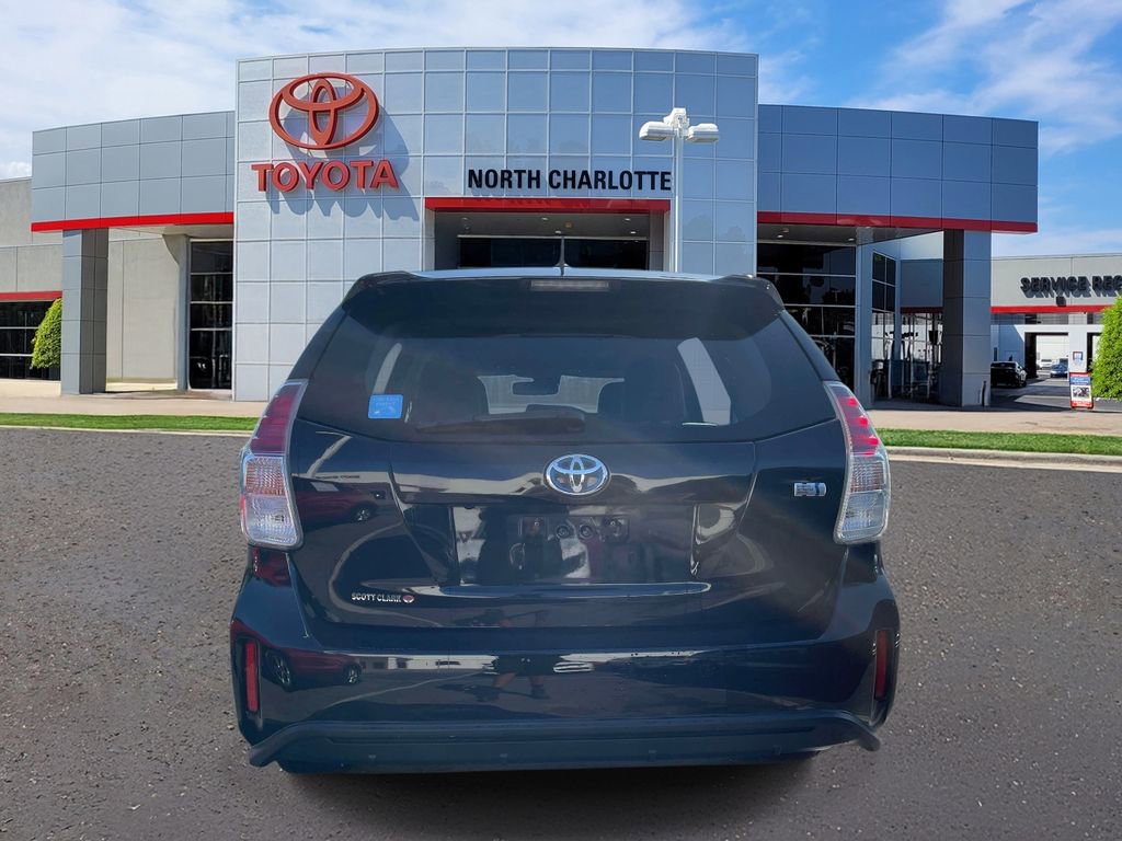 Used 2015 Toyota Prius V Five w/ Advanced Technology Package FWD image 7
