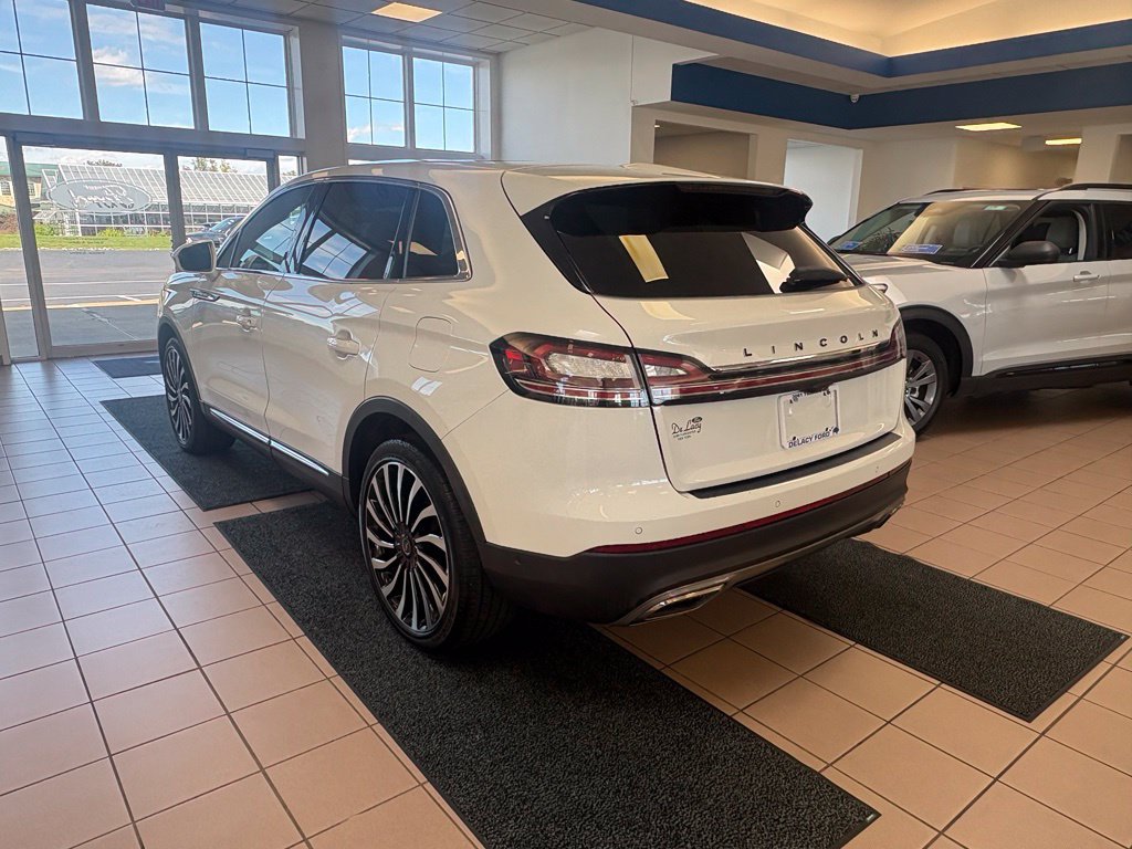 Used 2023 Lincoln Nautilus Black Label AWD/4WD image 3