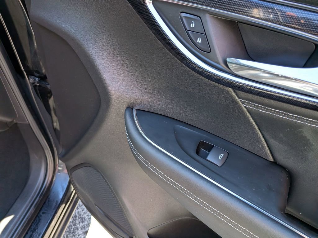Certified 2023 Buick Envision Essence FWD image 25