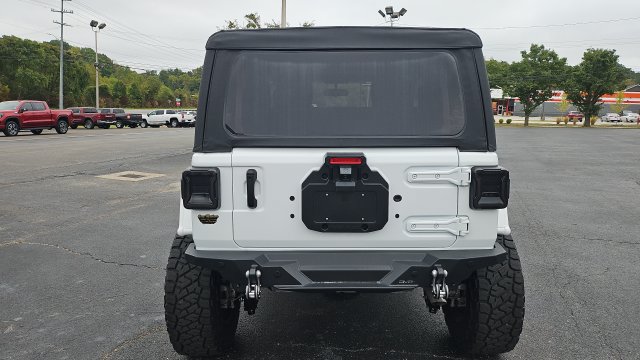 Used 2025 Jeep Wrangler Sport AWD/4WD image 32