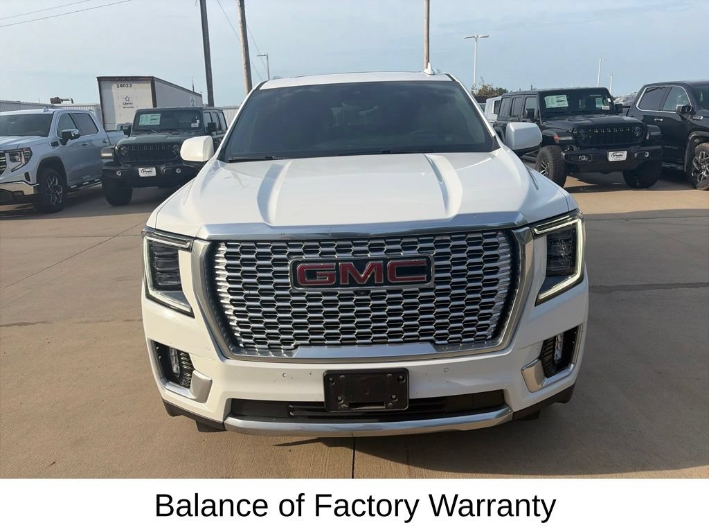 Used 2023 GMC Yukon XL Denali w/ Advanced Technology Package AWD/4WD image 3