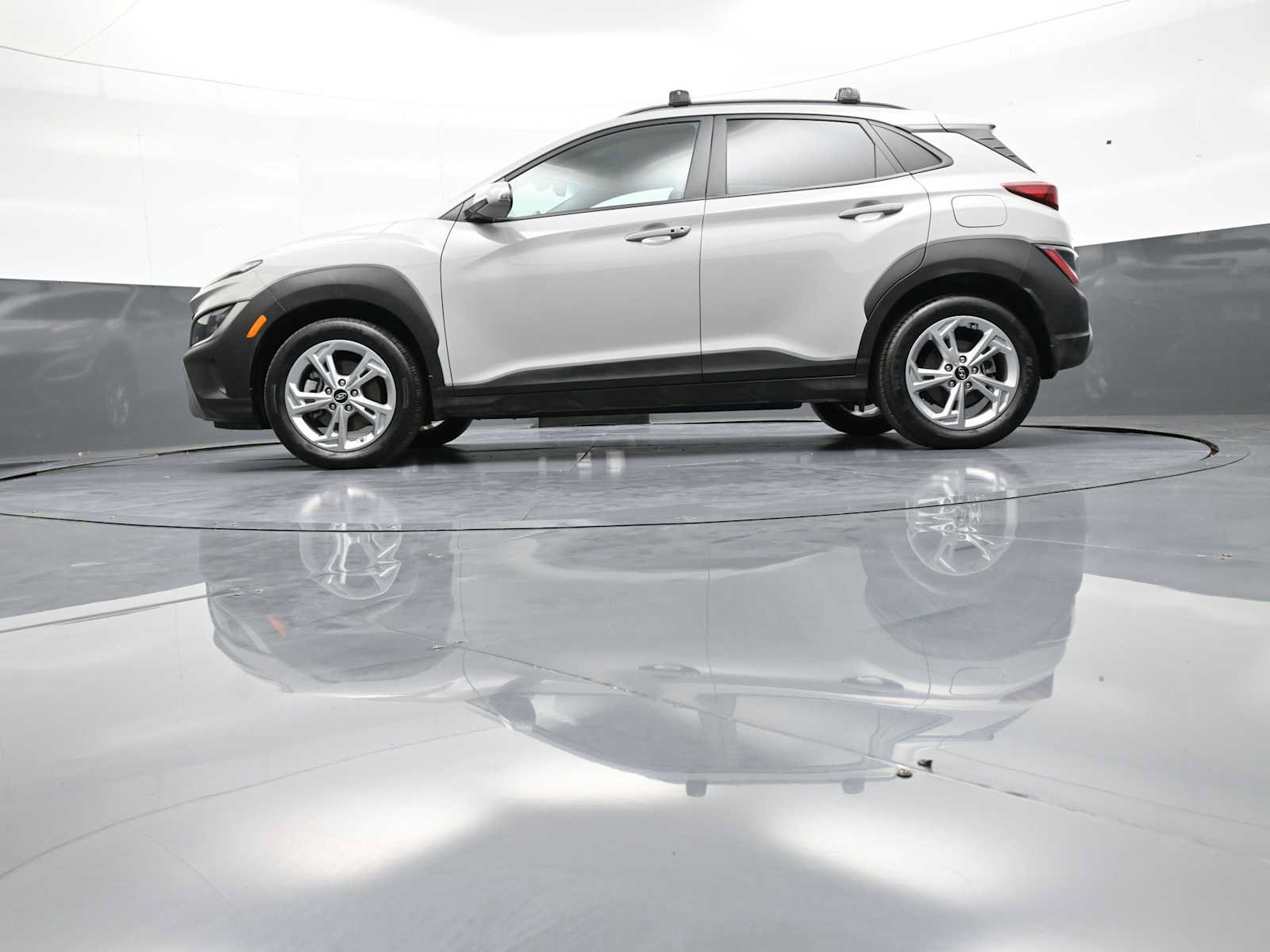 Certified 2023 Hyundai Kona SEL AWD/4WD image 31