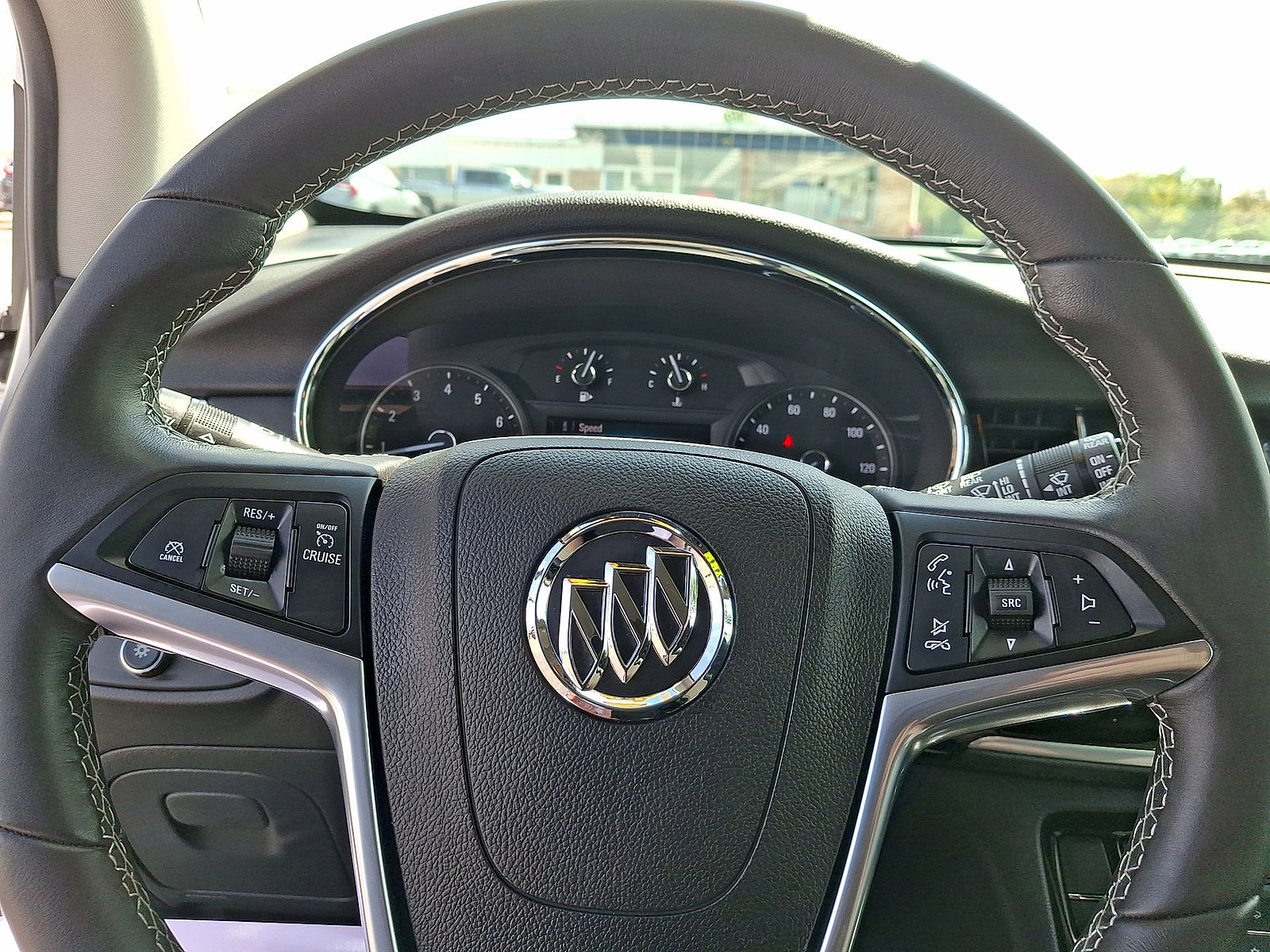 Used 2021 Buick Encore Preferred AWD/4WD image 16