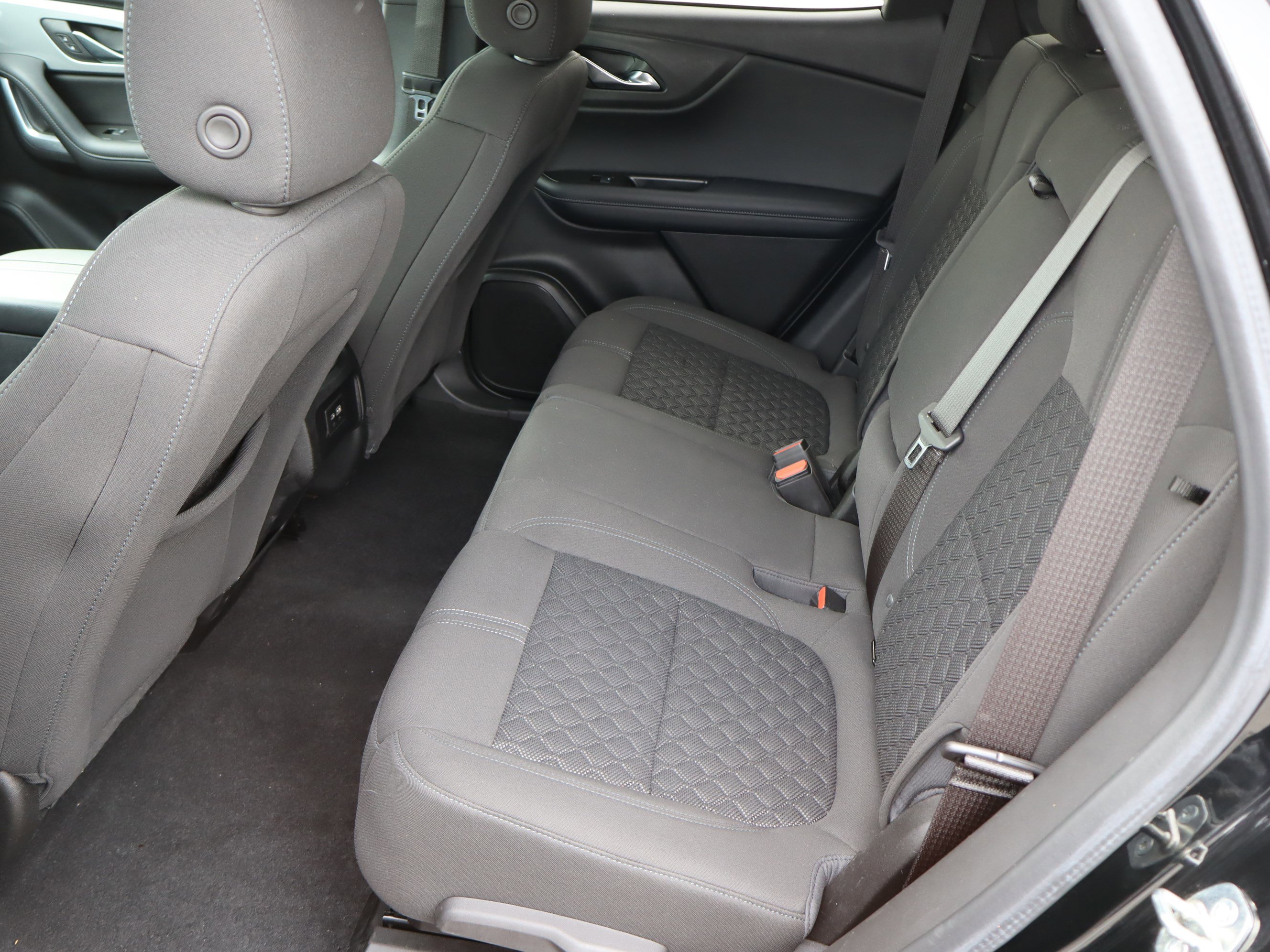 Used 2020 Chevrolet Blazer LT image 31