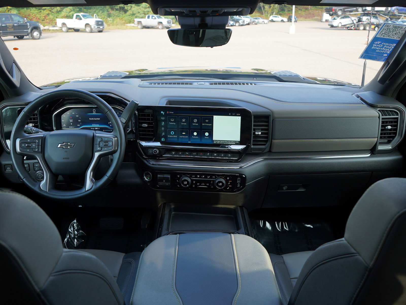 Used 2024 Chevrolet Silverado 2500 ZR2 w/ Technology Package image 17