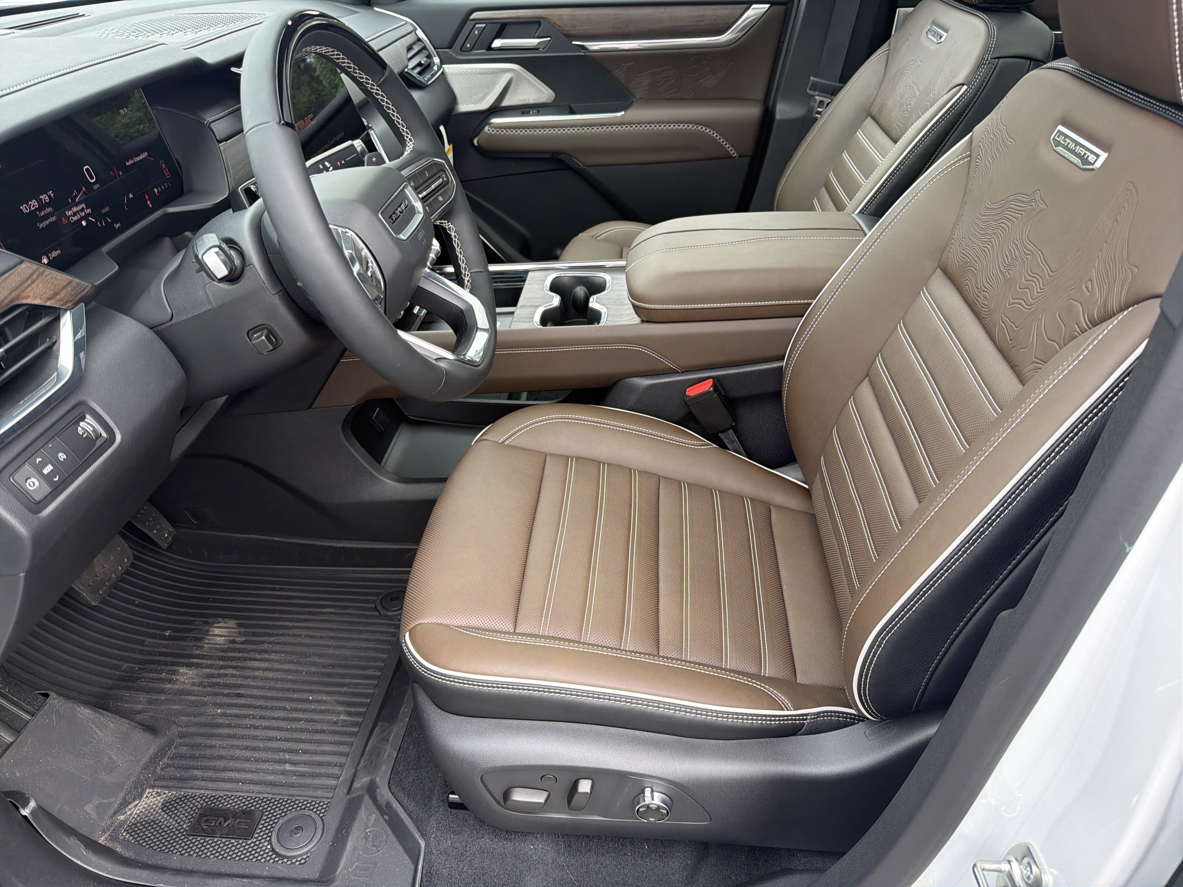New 2027 GMC Acadia Denali Ultimate w/ LPO, Floor Liner Package FWD image 10