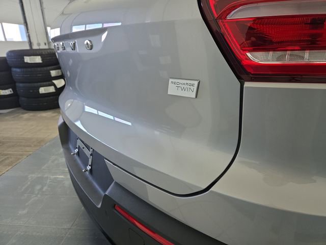 Used 2023 Volvo XC40 Recharge Ultimate image 37