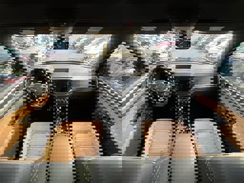 Used 2022 Volkswagen Atlas Cross Sport SEL Premium R-Line image 15