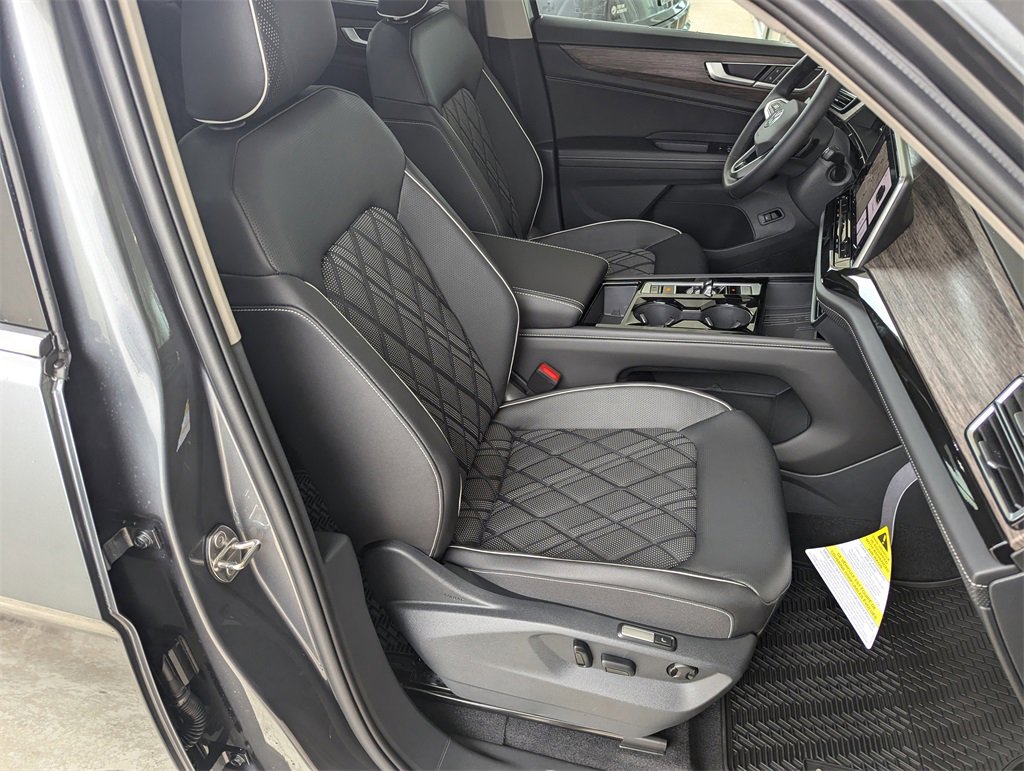 New 2025 Volkswagen Atlas SEL Premium R-Line image 42