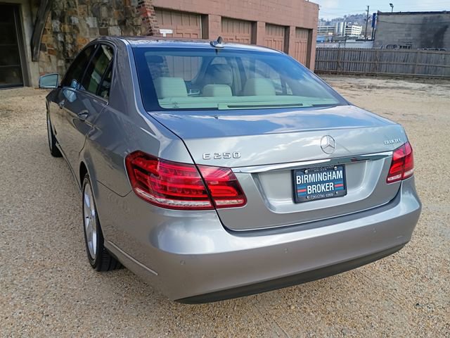 Used 2014 Mercedes-Benz E 250 BlueTEC Sedan image 9