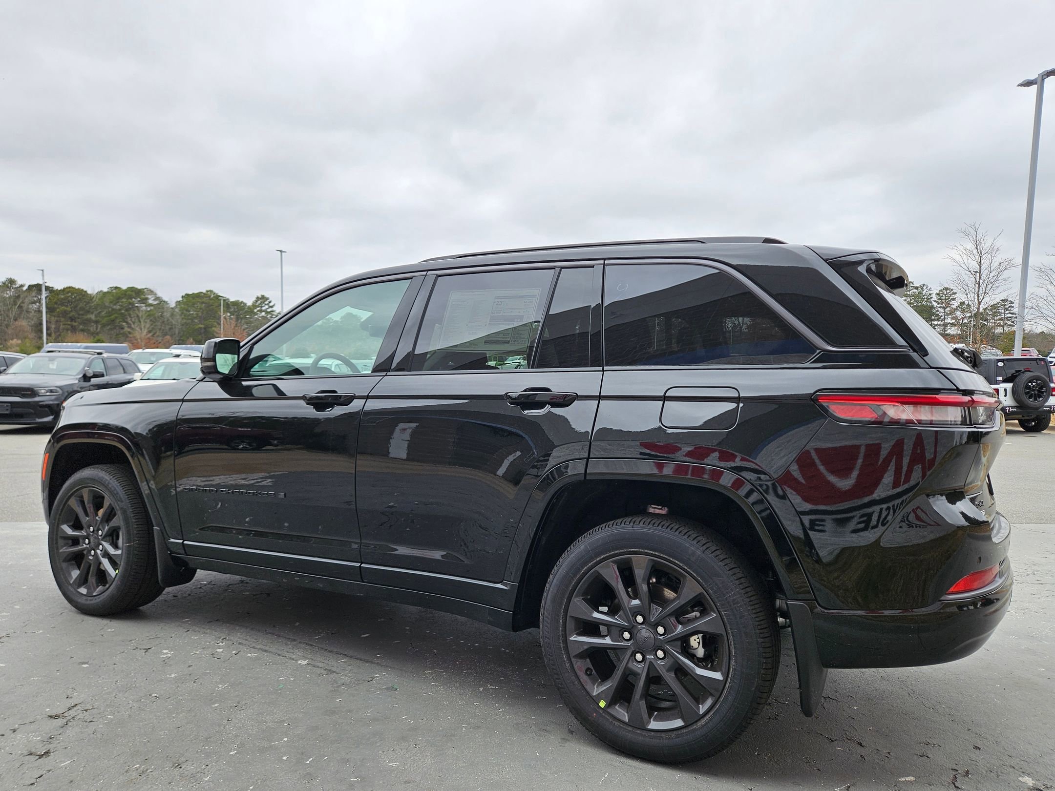 New 2026 Jeep Grand Cherokee Limited Reserve image 5